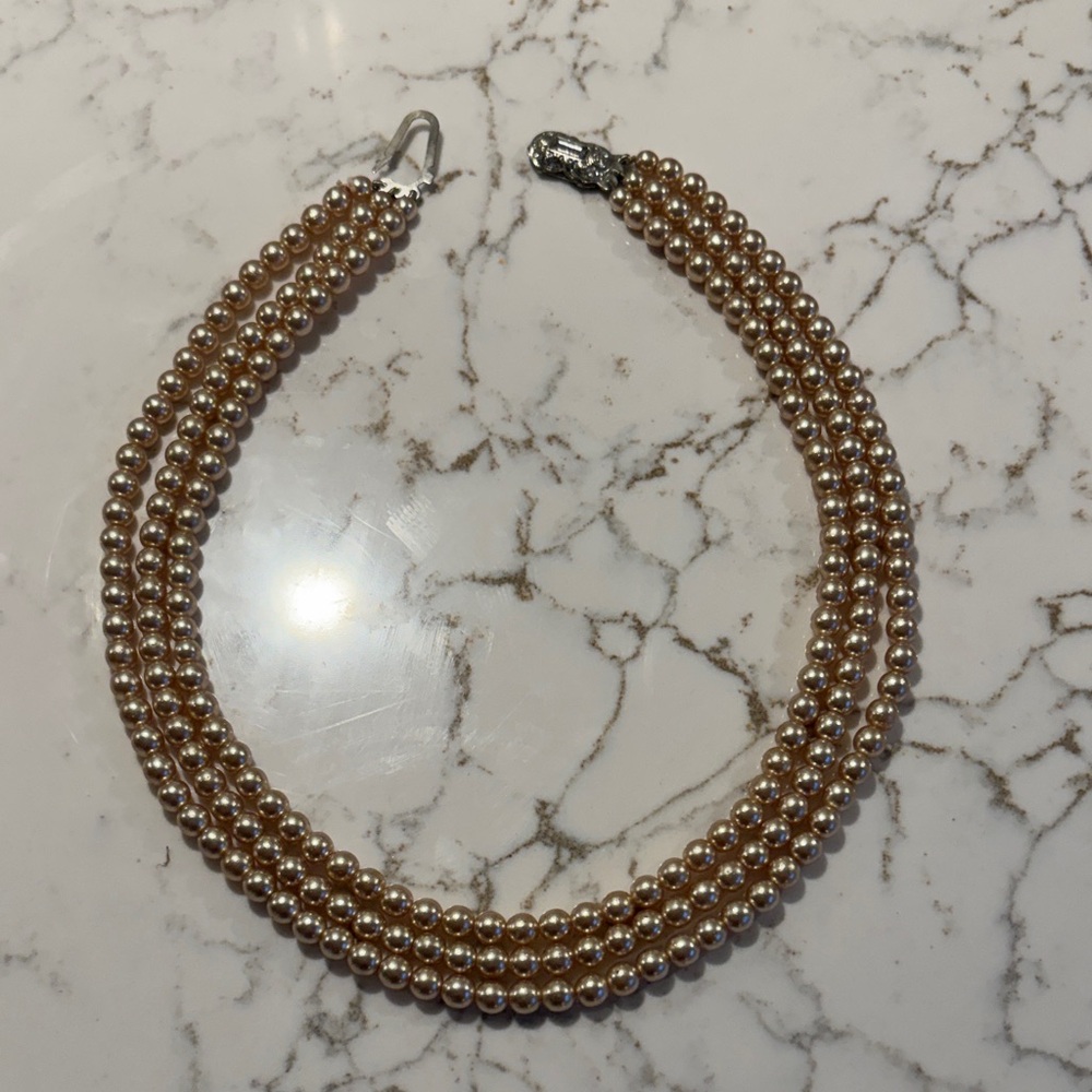 Vintage 3 strand Pearl Necklace